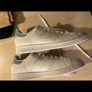 Adidas Stan Smiths white with light blue